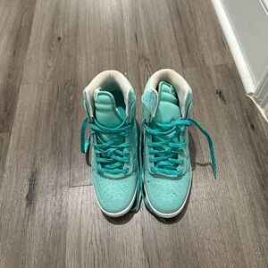 Nike wedge sneakers. Gently worn. Size 9.